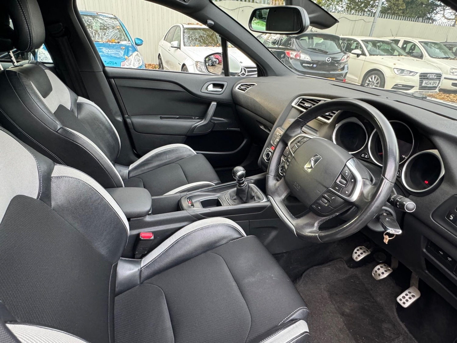 Used Citroen DS4 2011 for sale - 76425424: Photo 16