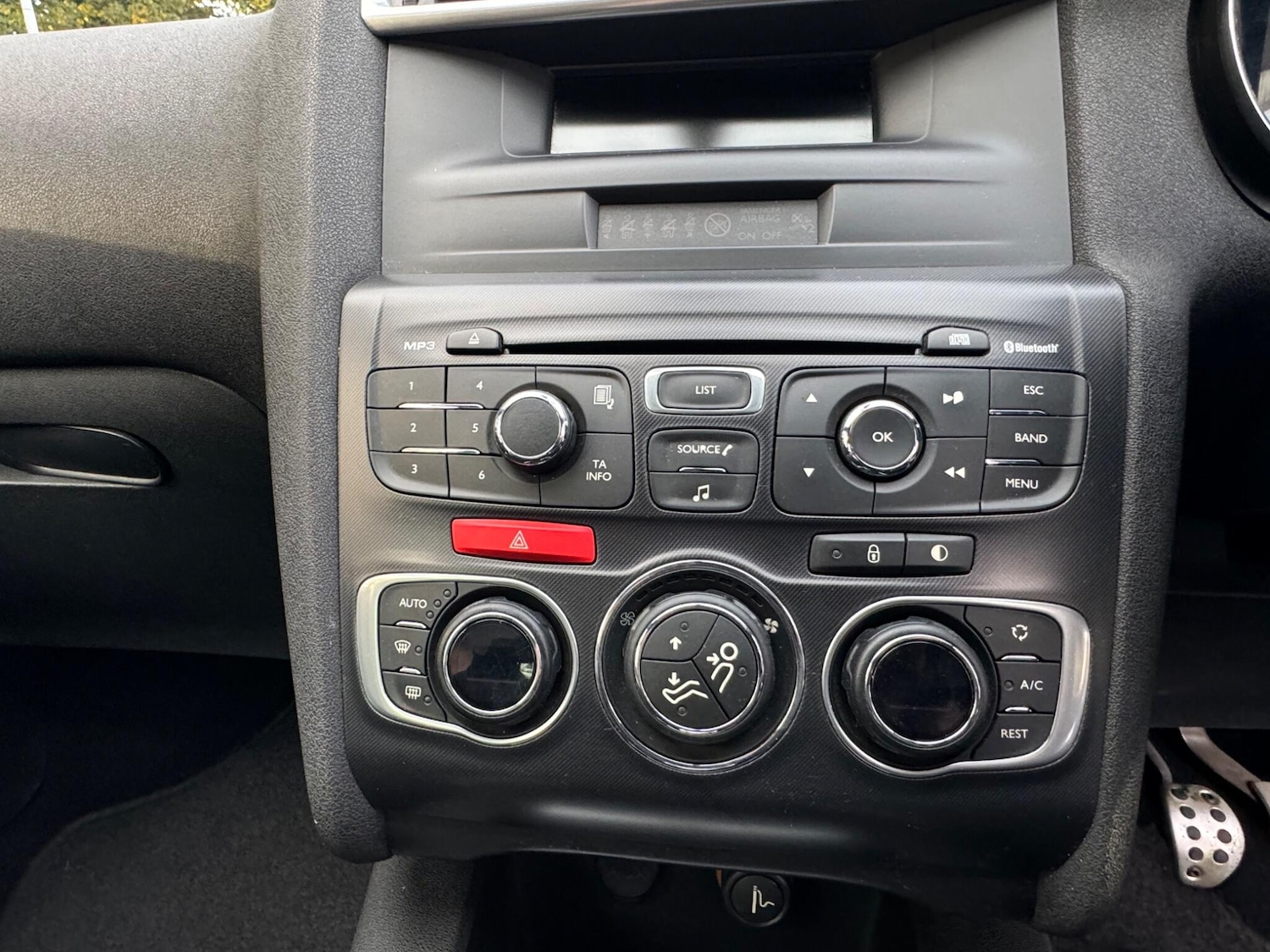 Used Citroen DS4 2011 for sale - 76425424: Photo 17