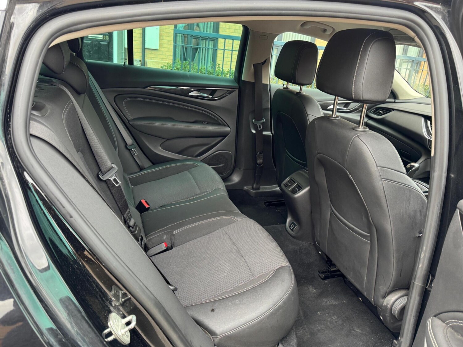 Used Vauxhall Insignia for sale - 77598836: Photo 14