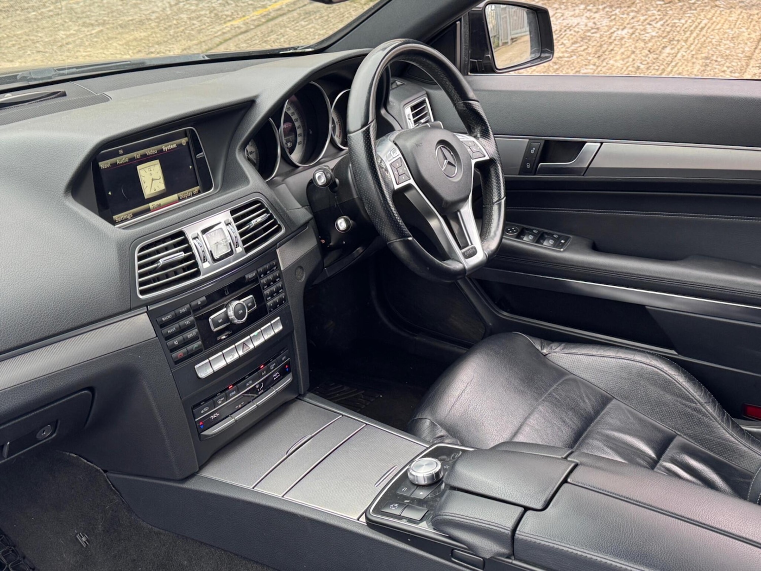 Used Mercedes-Benz E Class for sale - 77598900: Photo 11