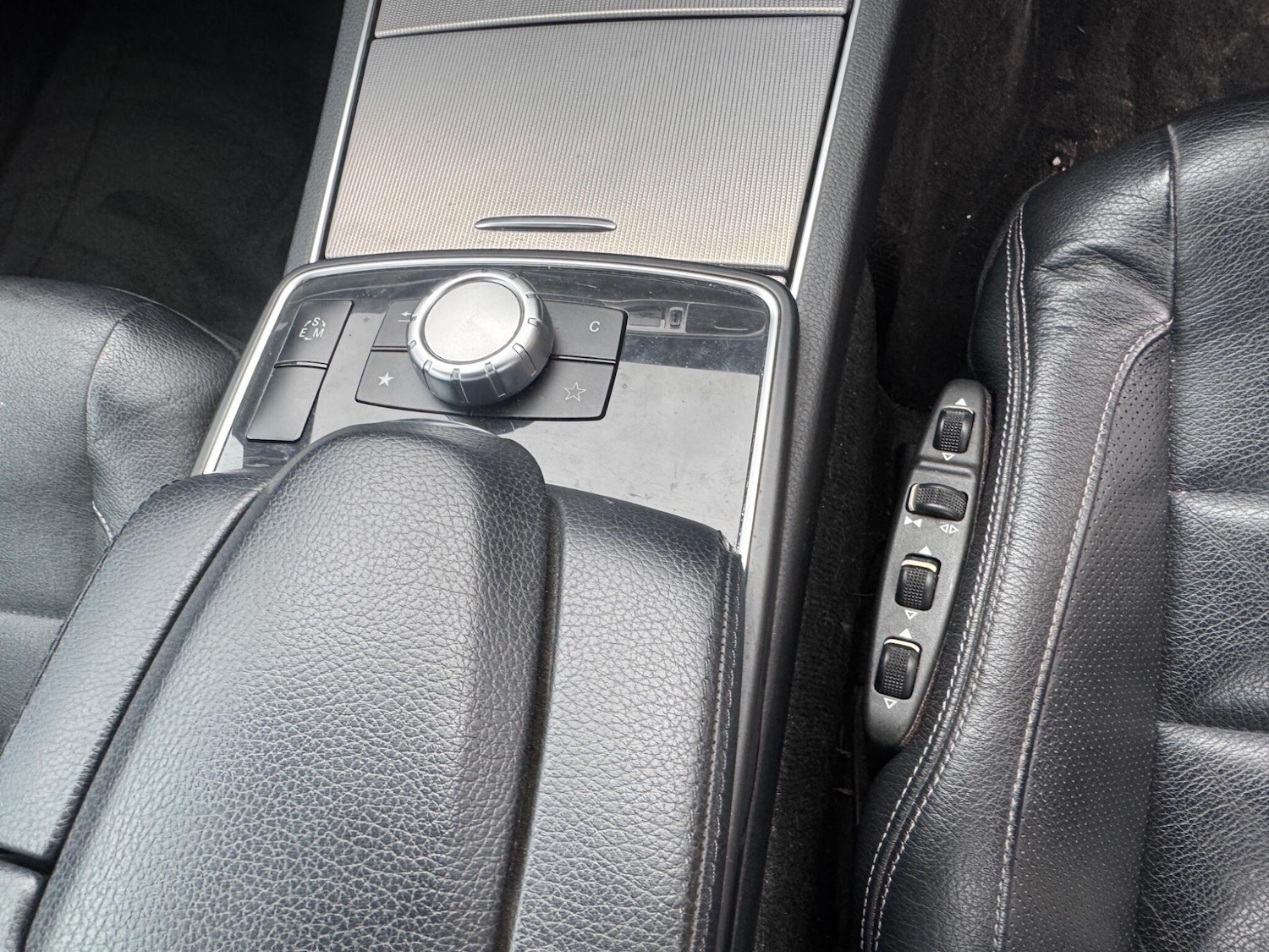 Used Mercedes-Benz E Class for sale - 77598900: Photo 16