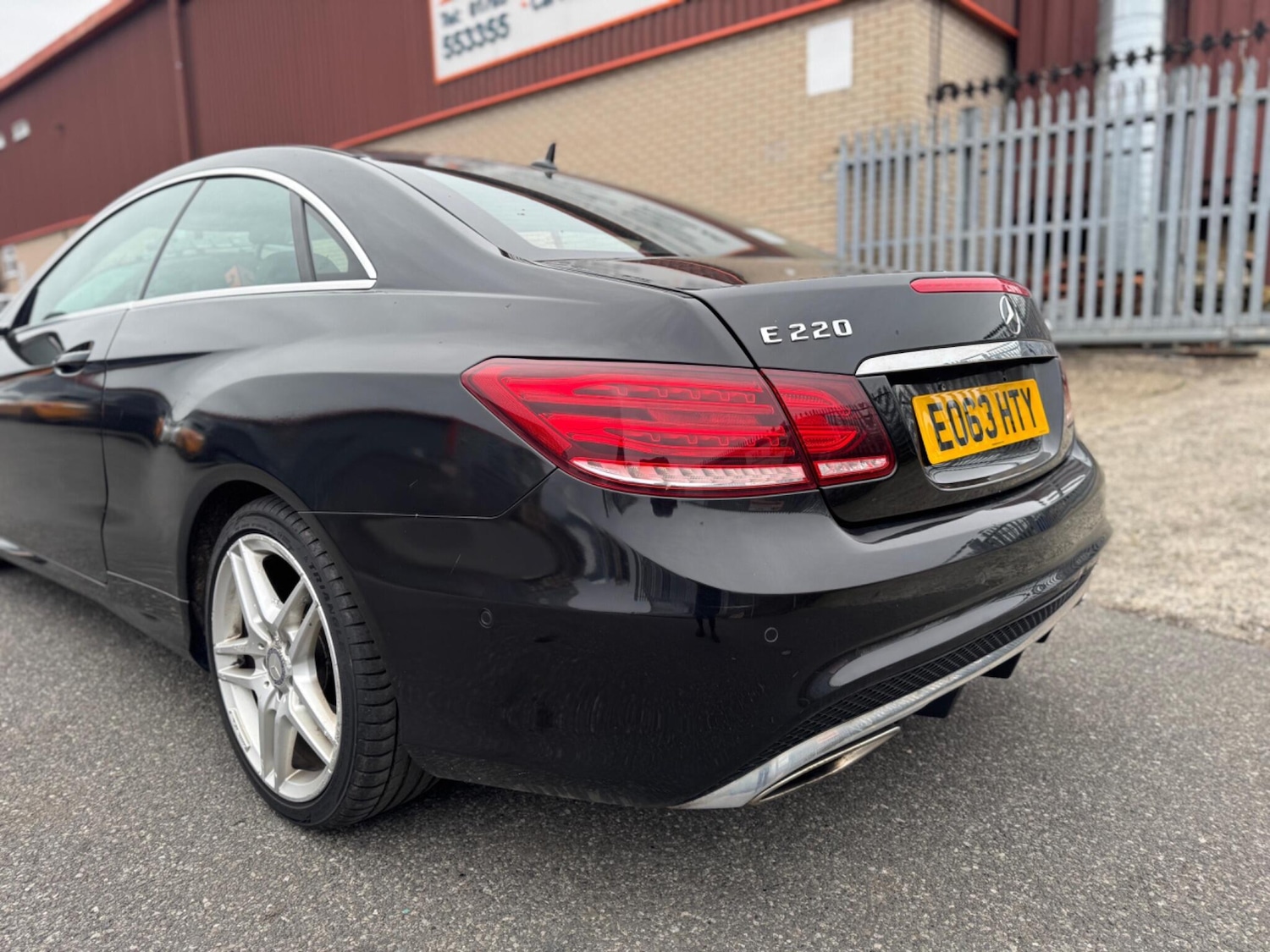 Used Mercedes-Benz E Class for sale - 77598900: Photo 6