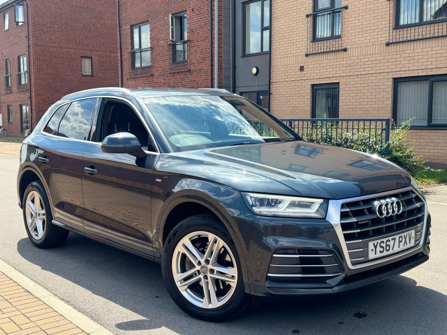 Used Audi Q5 2017 for sale - 76085501: Photo 1
