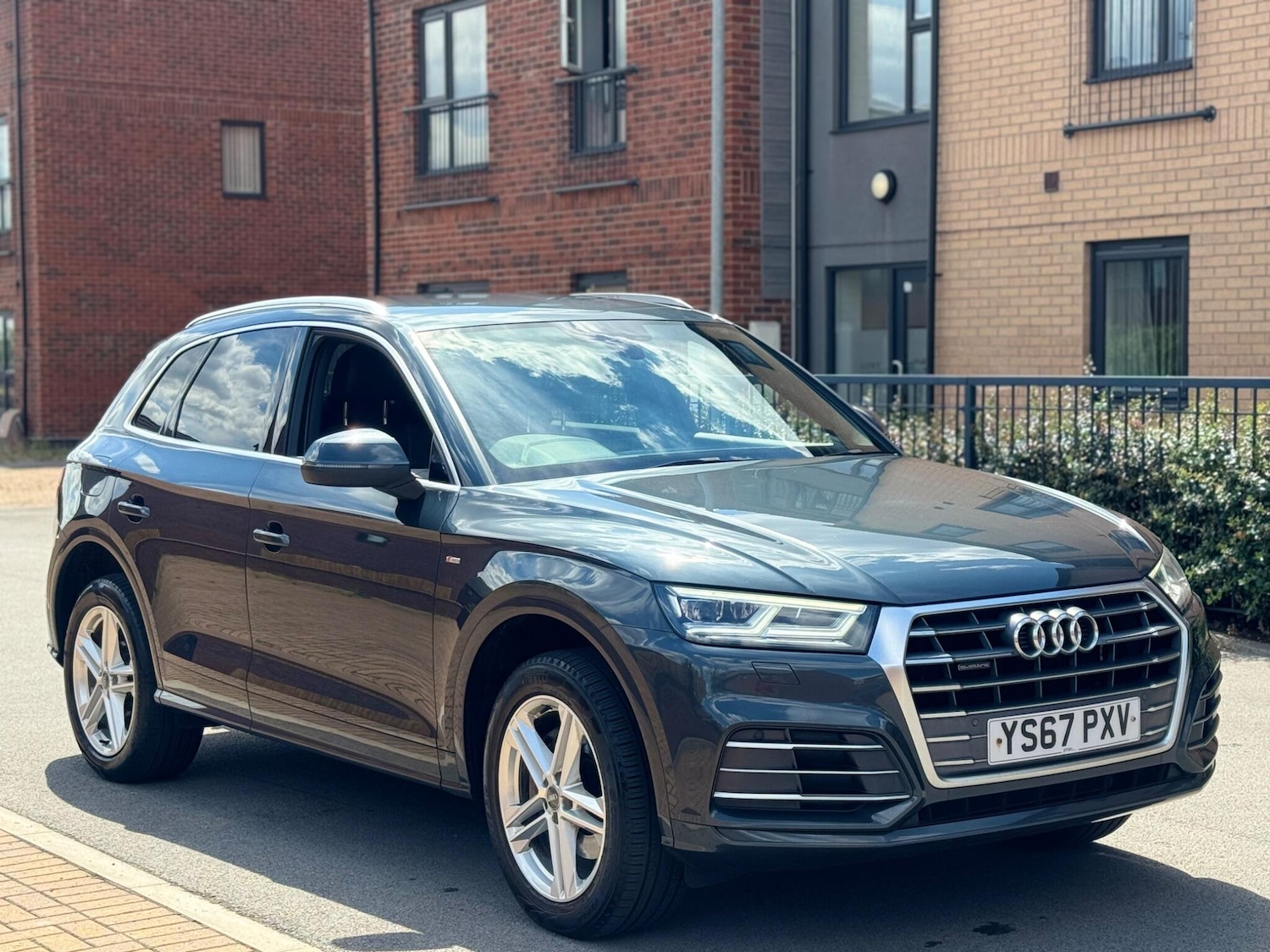 Used Audi Q5 2017 for sale - 76085501: Photo 5