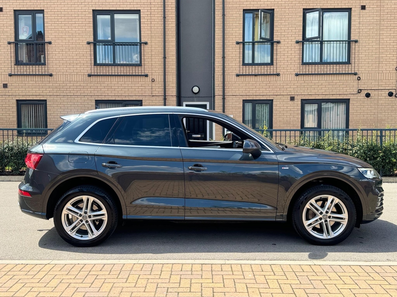 Used Audi Q5 2017 for sale - 76085501: Photo 8