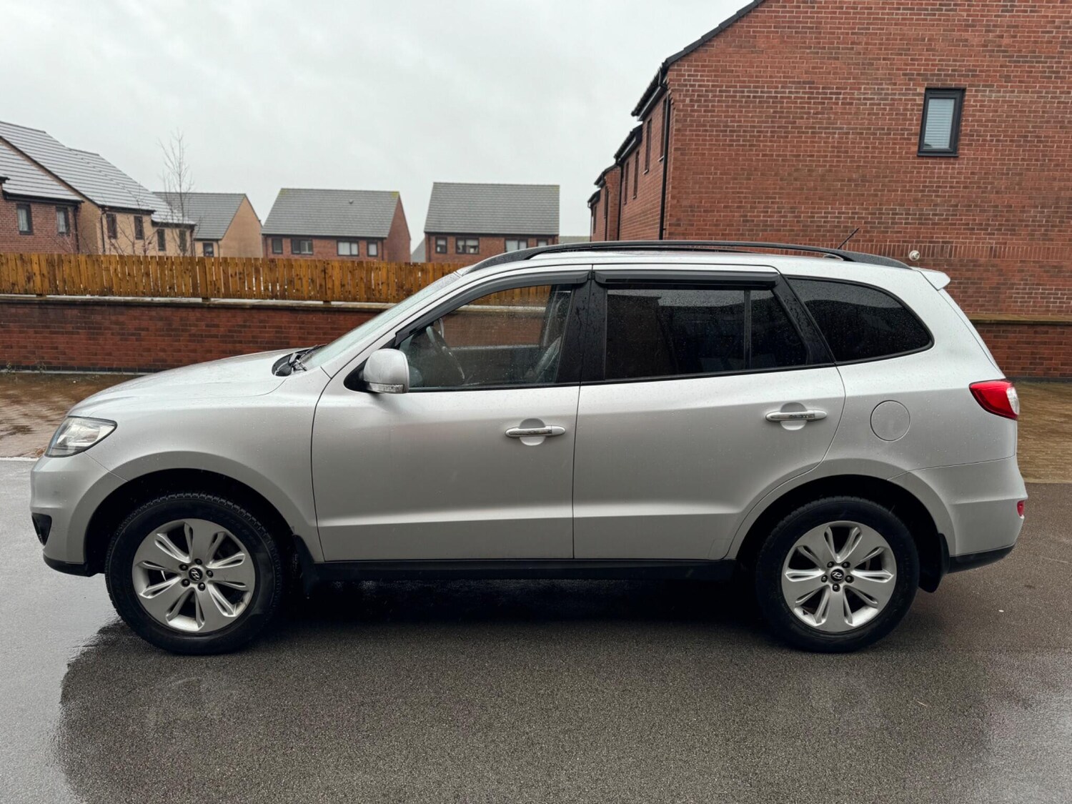 Used Hyundai Santa Fe for sale - 77484143: Photo 9