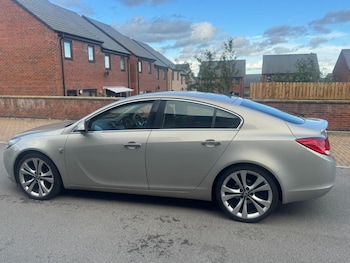 Used Vauxhall Insignia 2011 for sale - 76013746: Photo