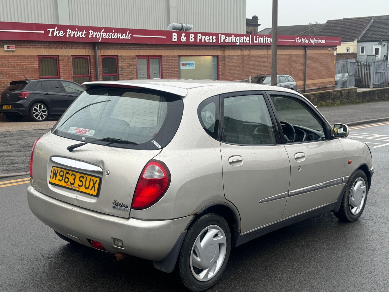 Used Daihatsu Sirion 2000 for sale - 77793946: Photo 6