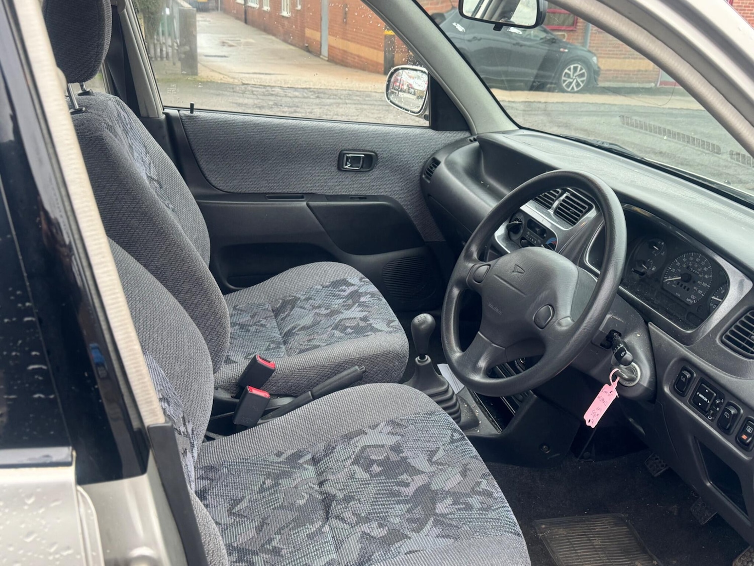 Used Daihatsu Sirion 2000 for sale - 77793946: Photo 7