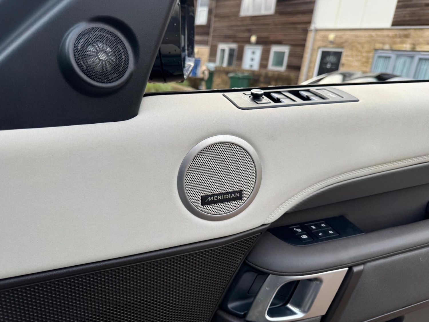 Used Land Rover Discovery 2017 for sale - 77411549: Photo 17