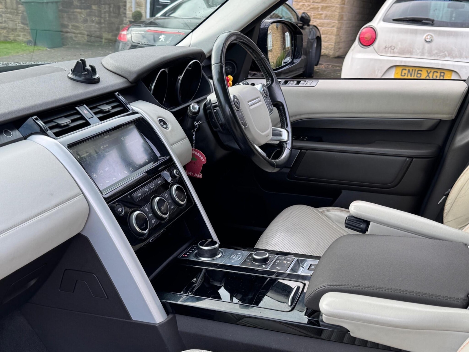 Used Land Rover Discovery 2017 for sale - 77411549: Photo 20