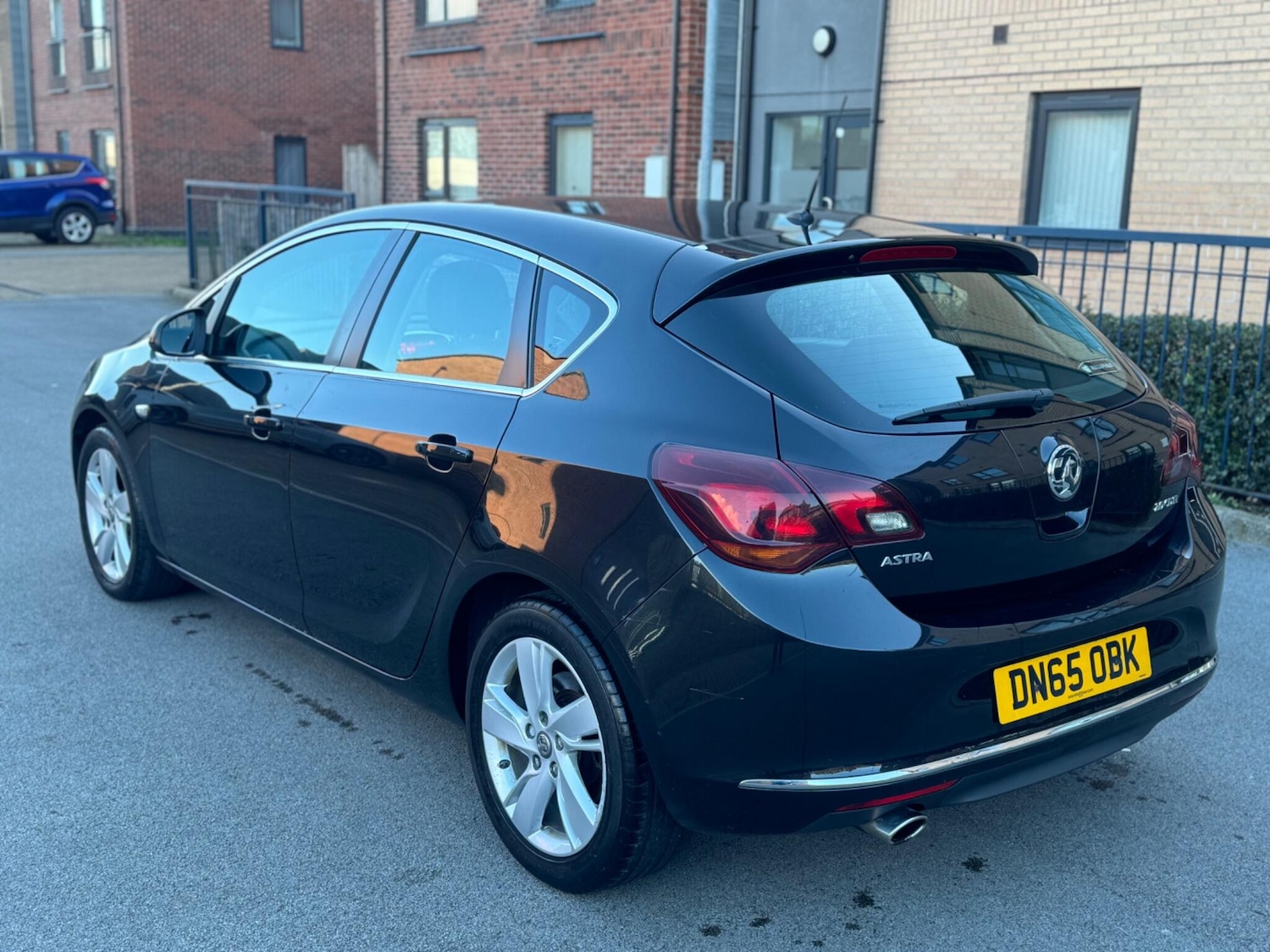 Used Vauxhall Astra 2015 for sale - 77909040: Photo 4