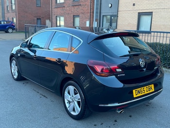 Used Vauxhall Astra 2015 for sale - 77909040: Photo