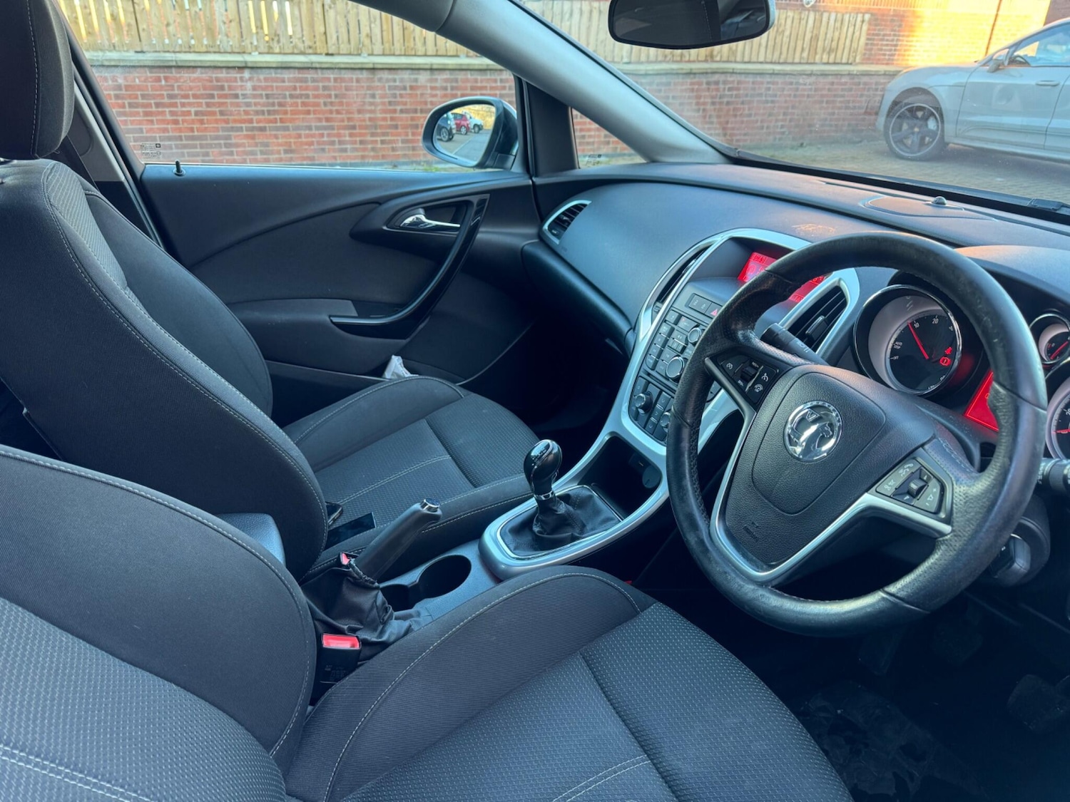 Used Vauxhall Astra 2015 for sale - 77909040: Photo 9