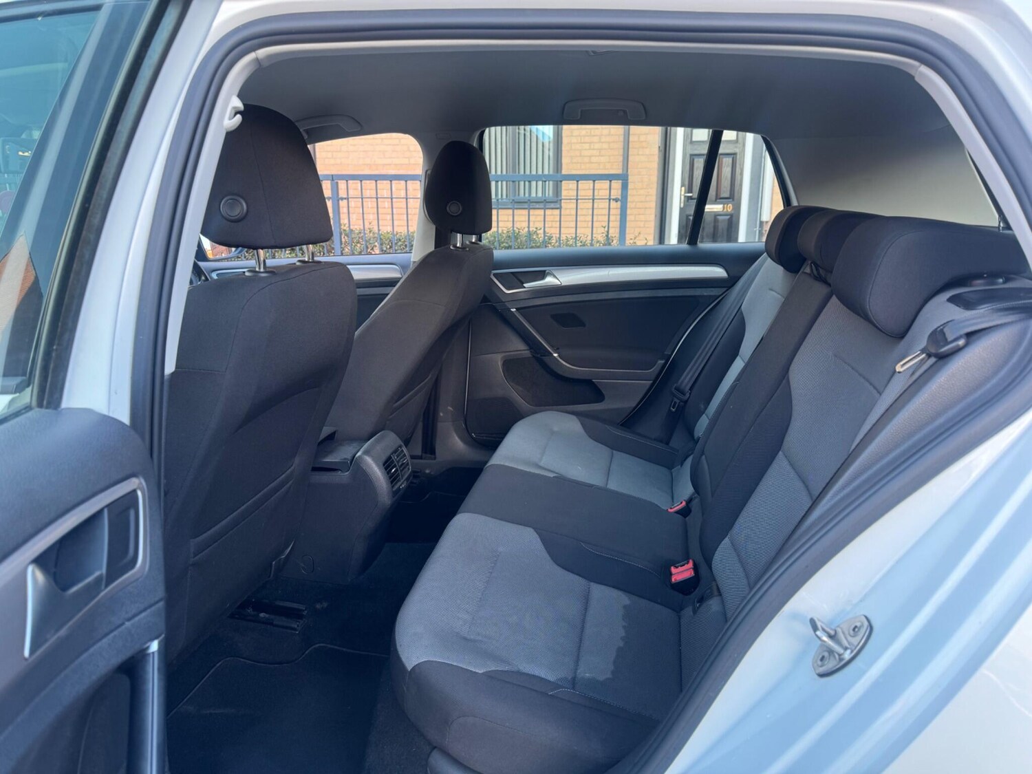 Used Volkswagen Golf 2014 for sale - 77908989: Photo 11