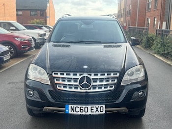 Used Mercedes-Benz M-Class 2010 for sale - 76175232: Photo 2
