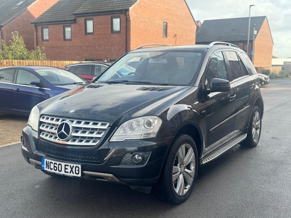 Used Mercedes-Benz M-Class 2010 for sale - 76175232: Photo 3