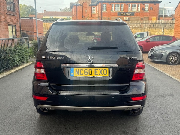 Used Mercedes-Benz M-Class 2010 for sale - 76175232: Photo 5