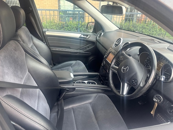 Used Mercedes-Benz M-Class 2010 for sale - 76175232: Photo 8