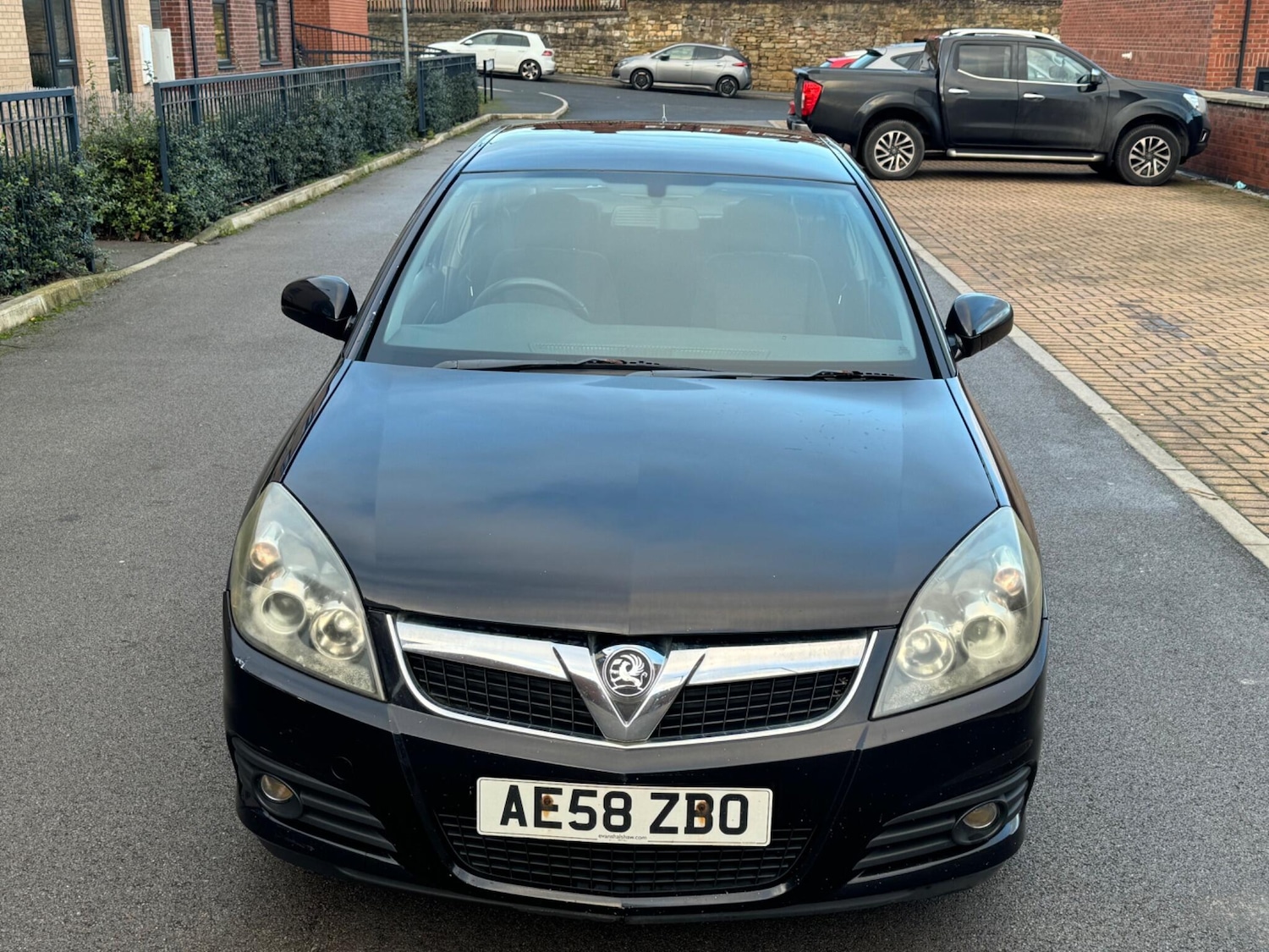 Used Vauxhall Vectra 2008 for sale - 77242279: Photo 2