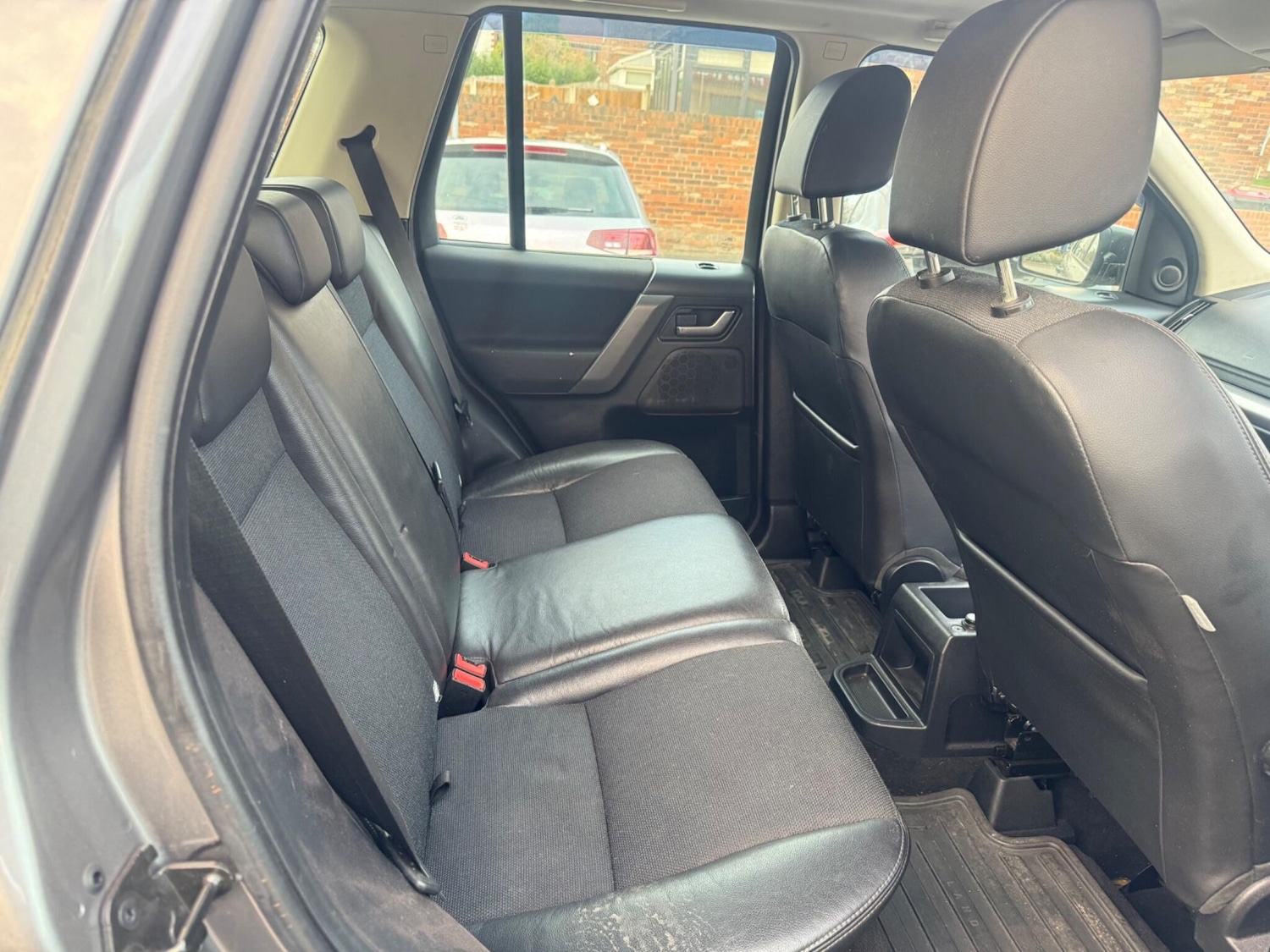 Used Land Rover Freelander 2010 for sale - 76484647: Photo 8