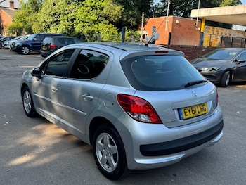Used Peugeot 207 2011 for sale - 79201503: Photo