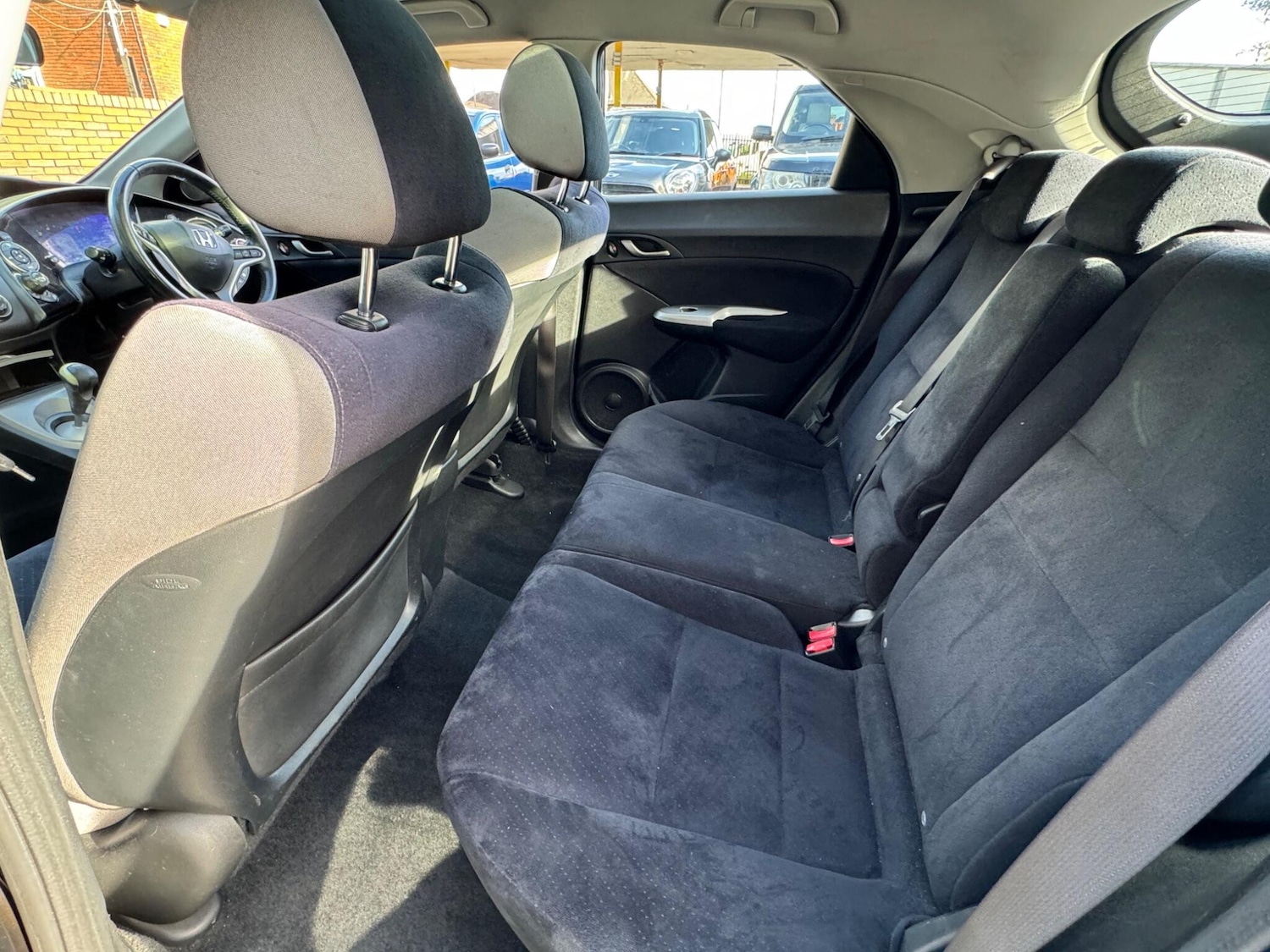 Used Honda Civic 2006 for sale - 76397942: Photo 12