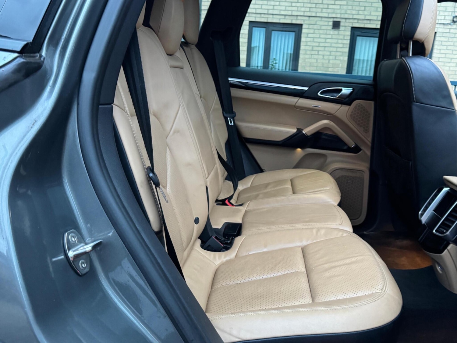 Used Porsche Cayenne for sale - 77412270: Photo 16