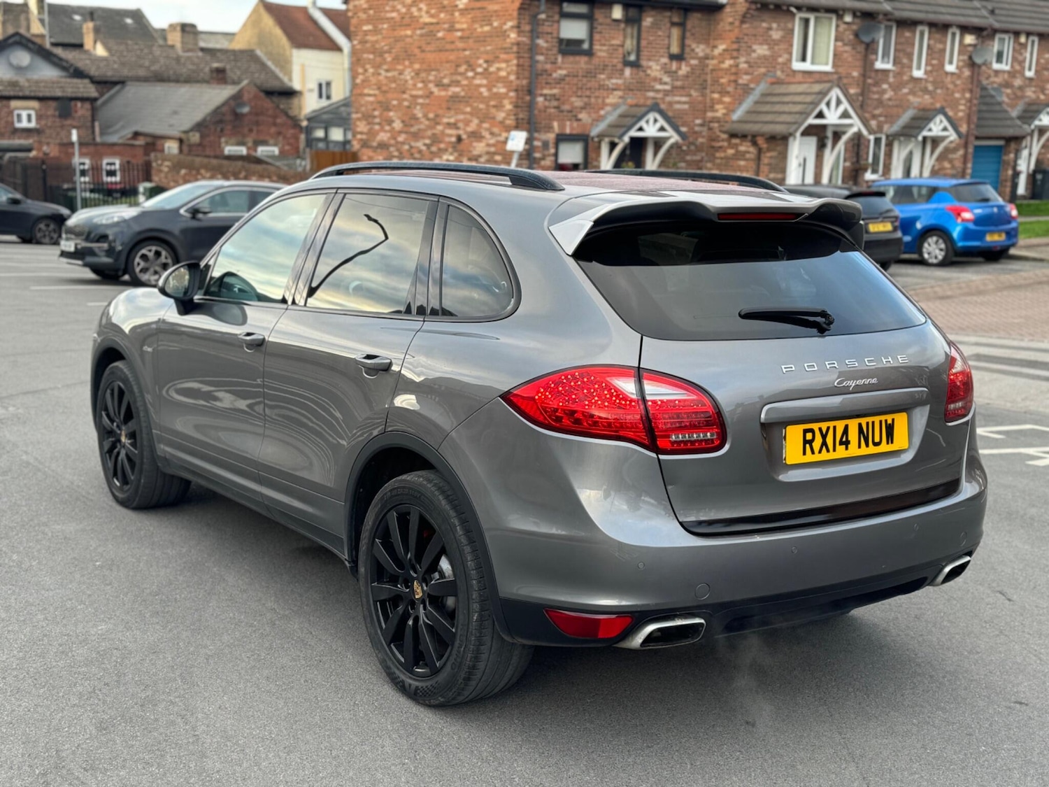 Used Porsche Cayenne for sale - 77412270: Photo 4