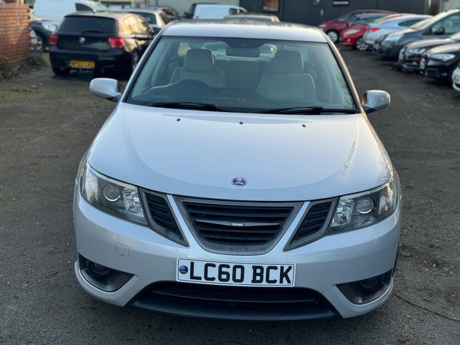 Used Saab 9-3 2010 for sale - 77054128: Photo 2