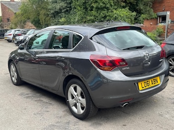 Used Vauxhall Astra 2011 for sale - 76013485: Photo