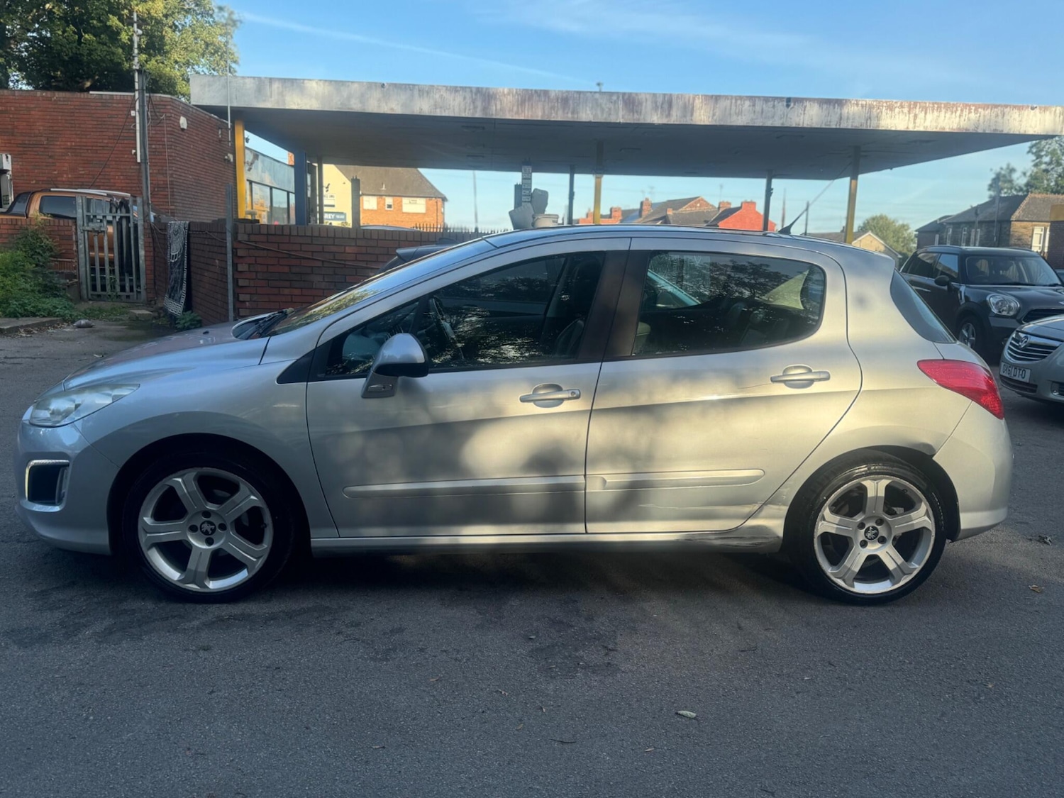 Used Peugeot 308 2011 for sale - 77119741: Photo 5