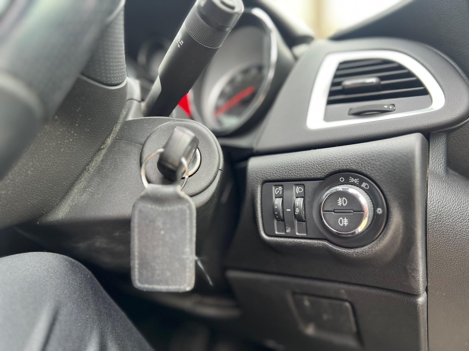 Used Vauxhall Astra 2014 for sale - 76781541: Photo 17