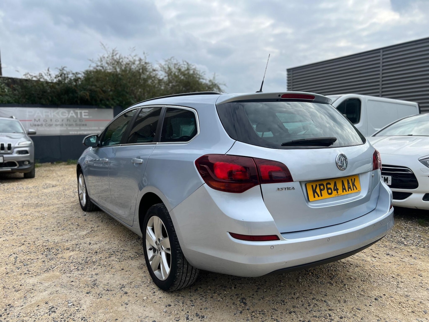 Used Vauxhall Astra 2014 for sale - 76781541: Photo 3