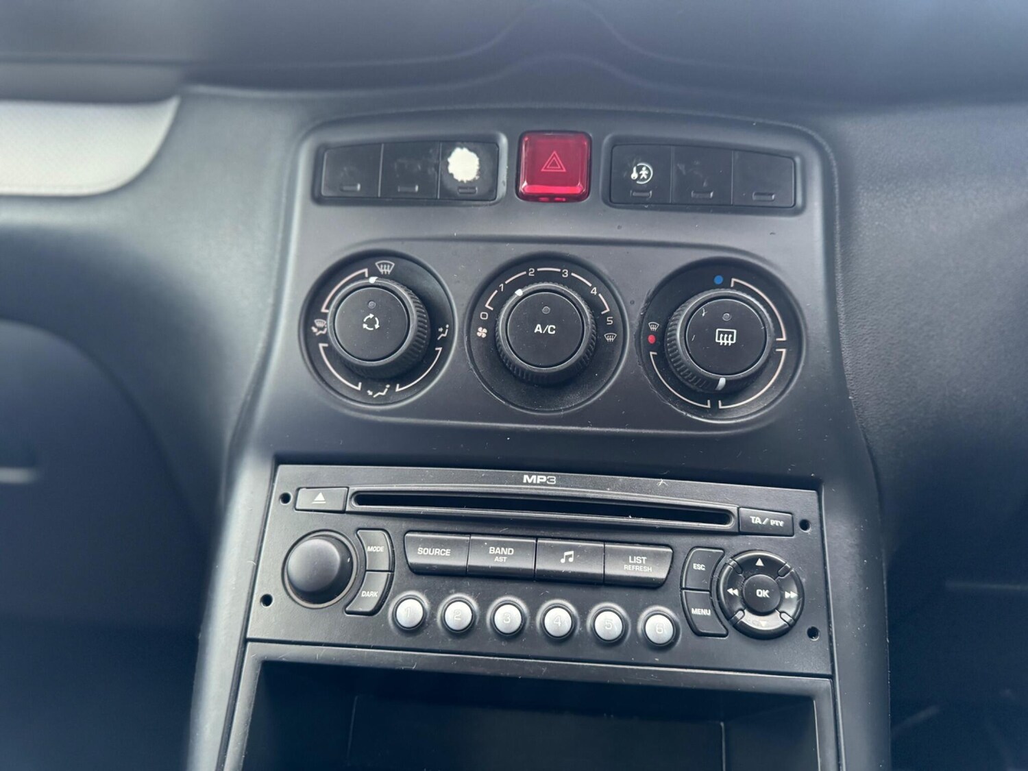 Used Citroen C3 Picasso 2009 for sale - 77496122: Photo 12