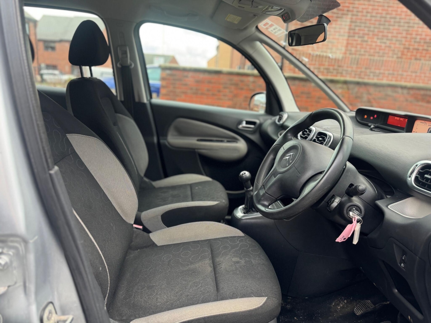 Used Citroen C3 Picasso 2009 for sale - 77496122: Photo 9