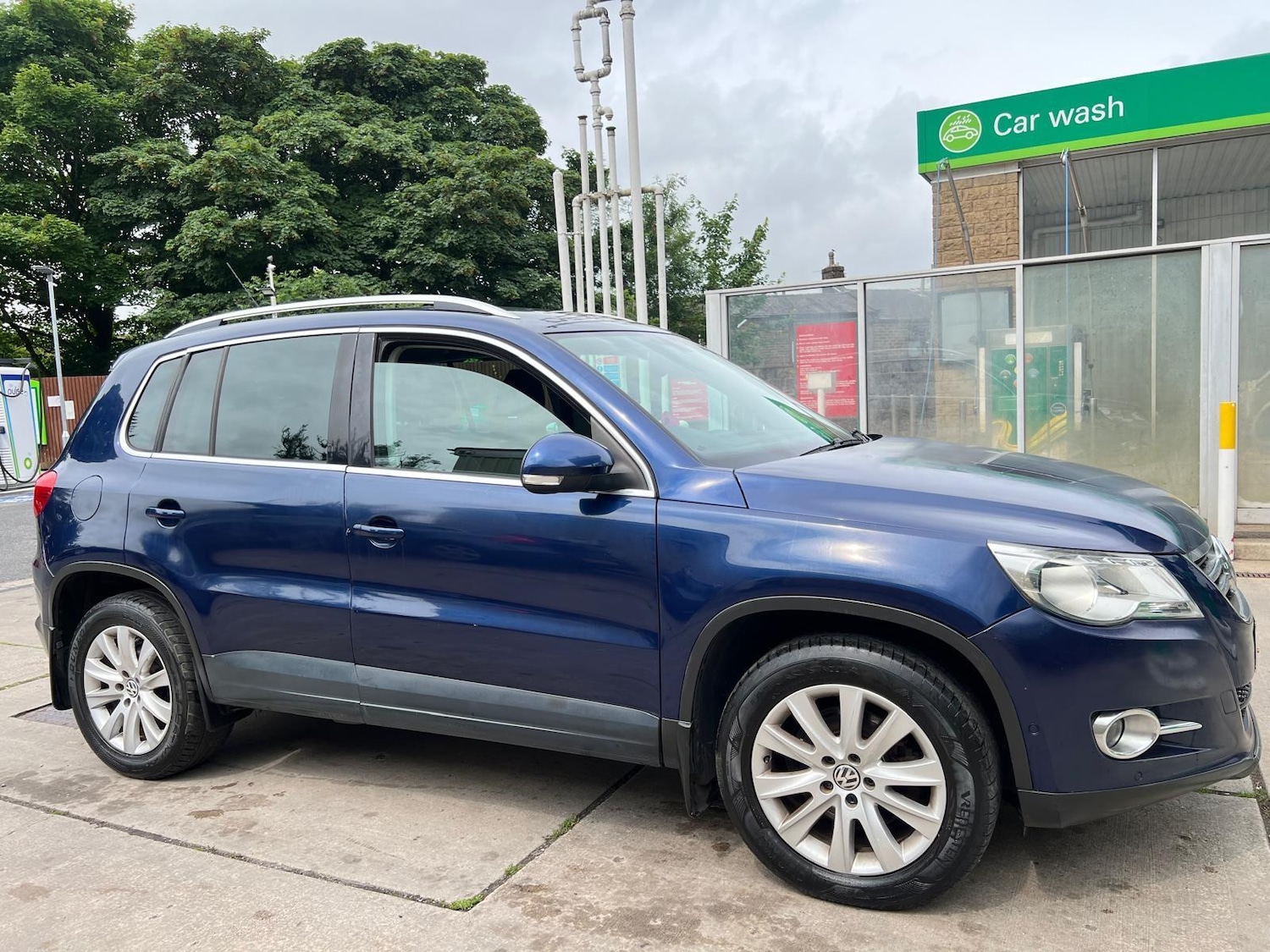 Used Volkswagen Tiguan for sale - 77634015: Photo 2