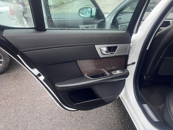 Used Jaguar XF 2012 for sale - 75430885: Photo 16