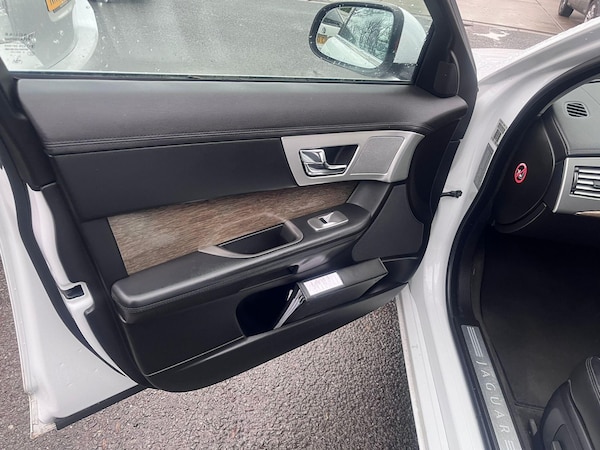 Used Jaguar XF 2012 for sale - 75430885: Photo 17