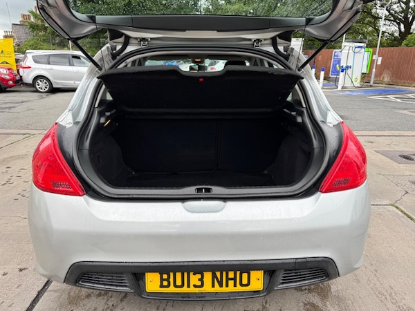 Used Peugeot 308 2013 for sale - 75430588: Photo 11