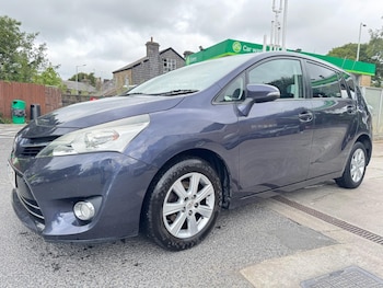 Used Toyota Verso 2015 for sale - 75431398: Photo