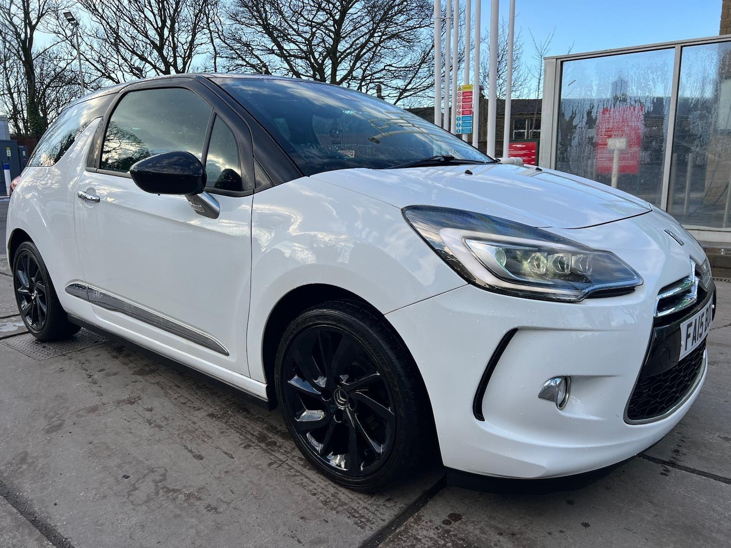 Used Citroen DS3 2015 for sale - 76996055: Photo 2