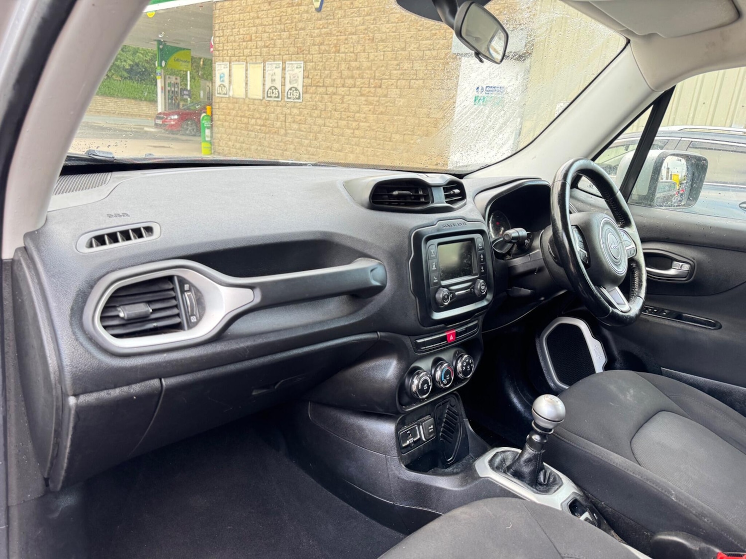 Used Jeep Renegade 2015 for sale - 76988853: Photo 13