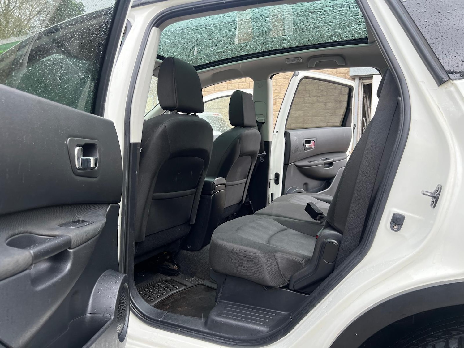 Used Nissan Qashqai+2 2012 for sale - 76988797: Photo 20