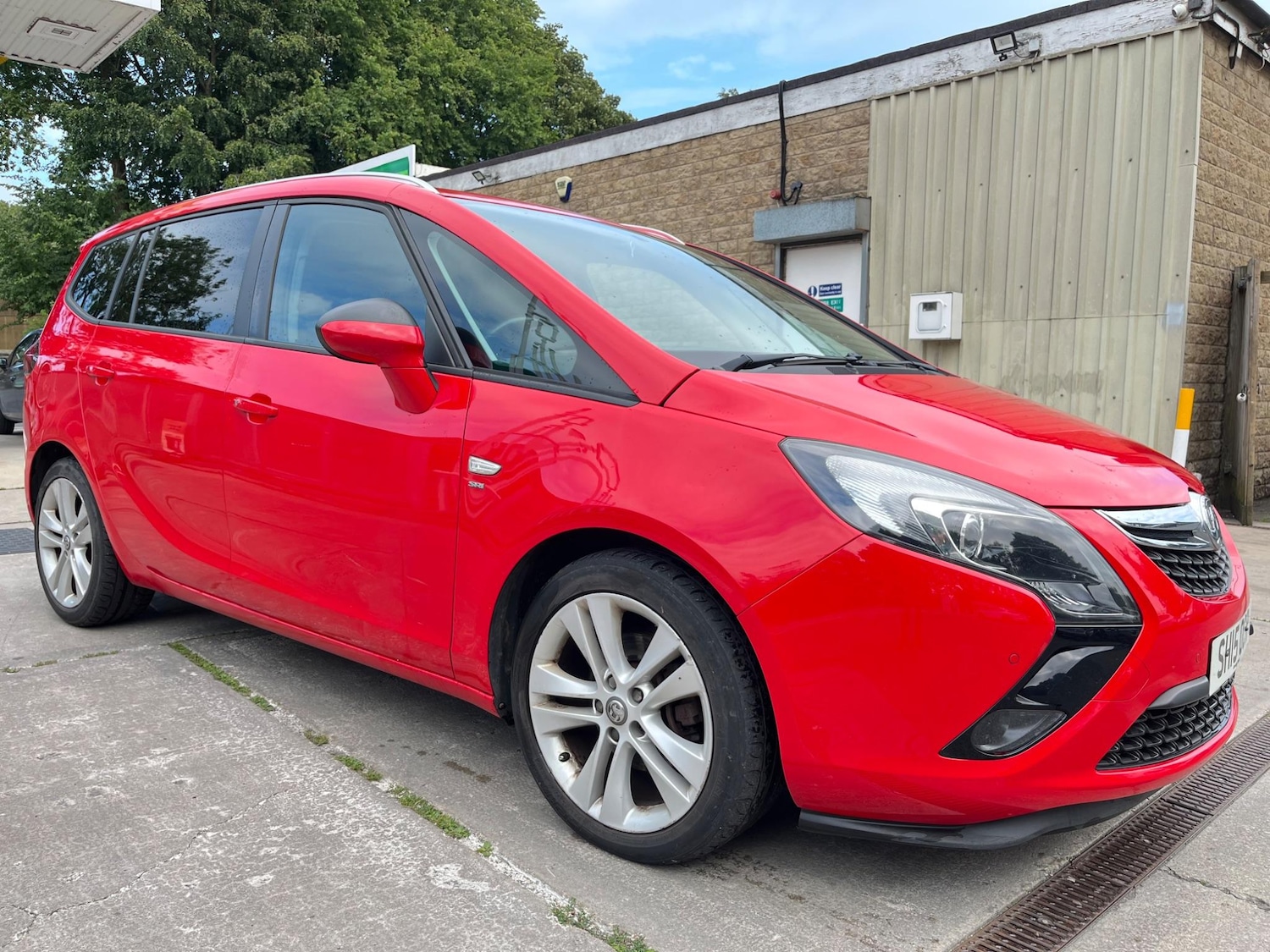 Used Vauxhall Zafira 2015 for sale - 76995686: Photo 2