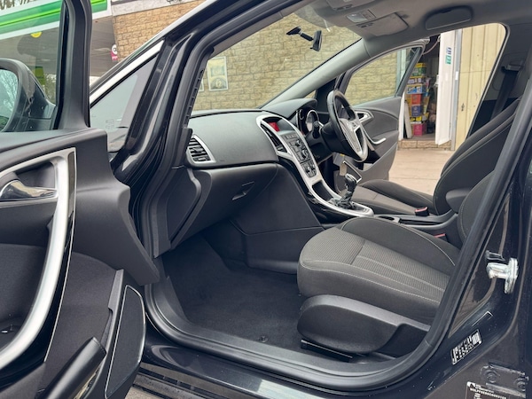 Used Vauxhall Astra 2012 for sale - 75431796: Photo 12