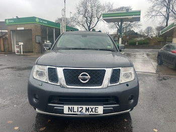 2012 (12) - 2.5 dCi Tekna 5dr