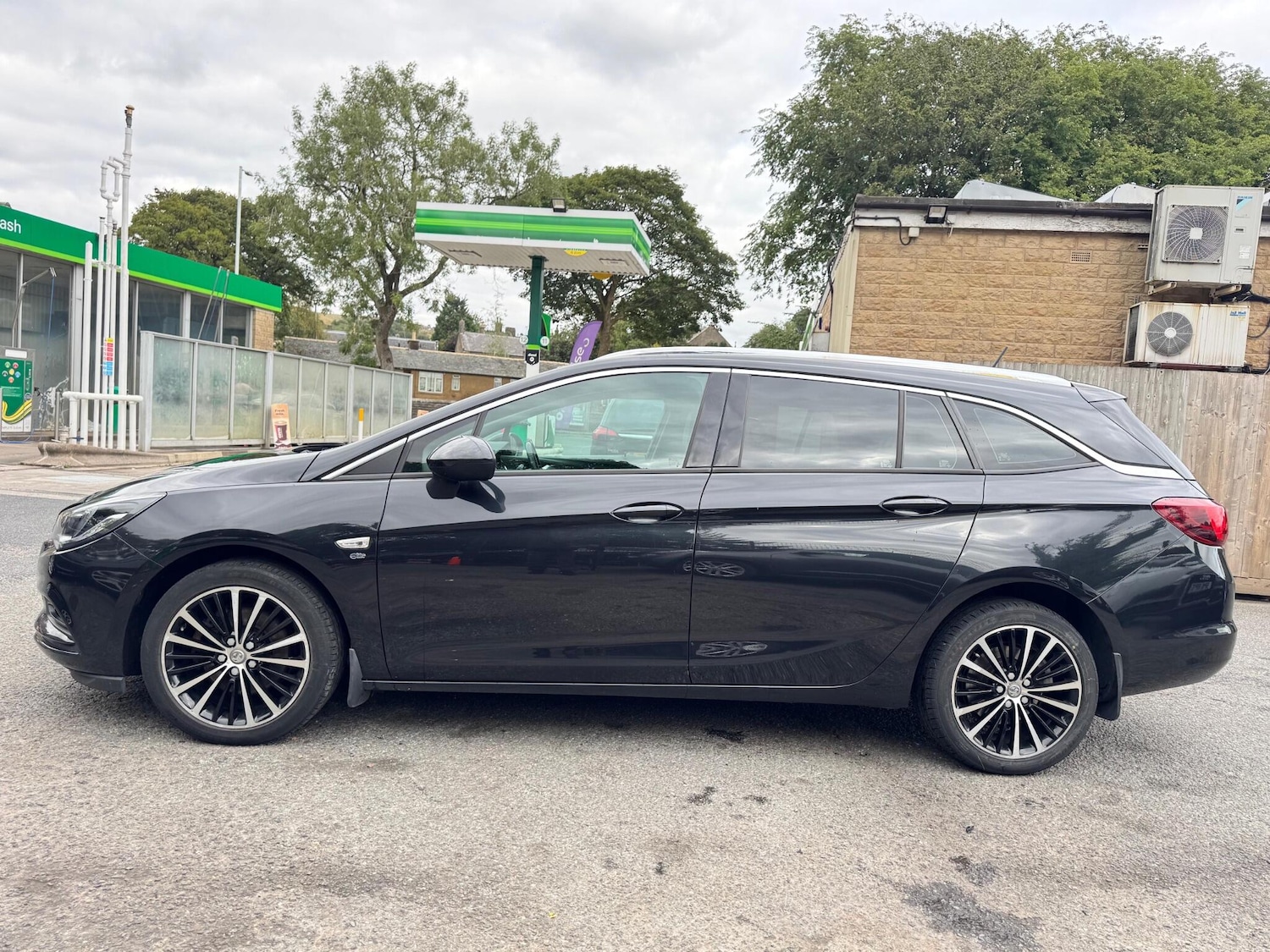 Used Vauxhall Astra 2016 for sale - 76989760: Photo 7