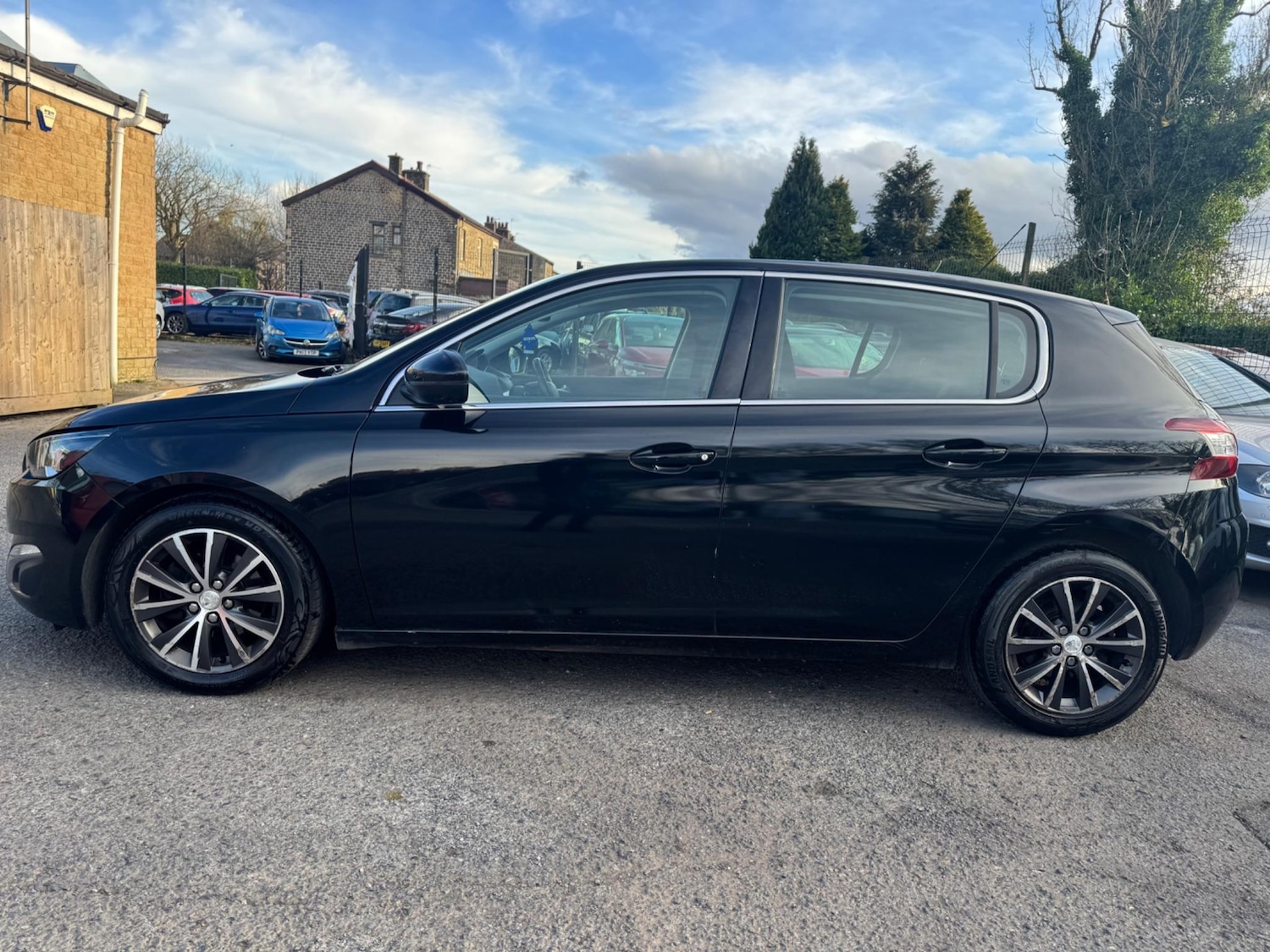 Used Peugeot 308 2016 for sale - 76991842: Photo 7