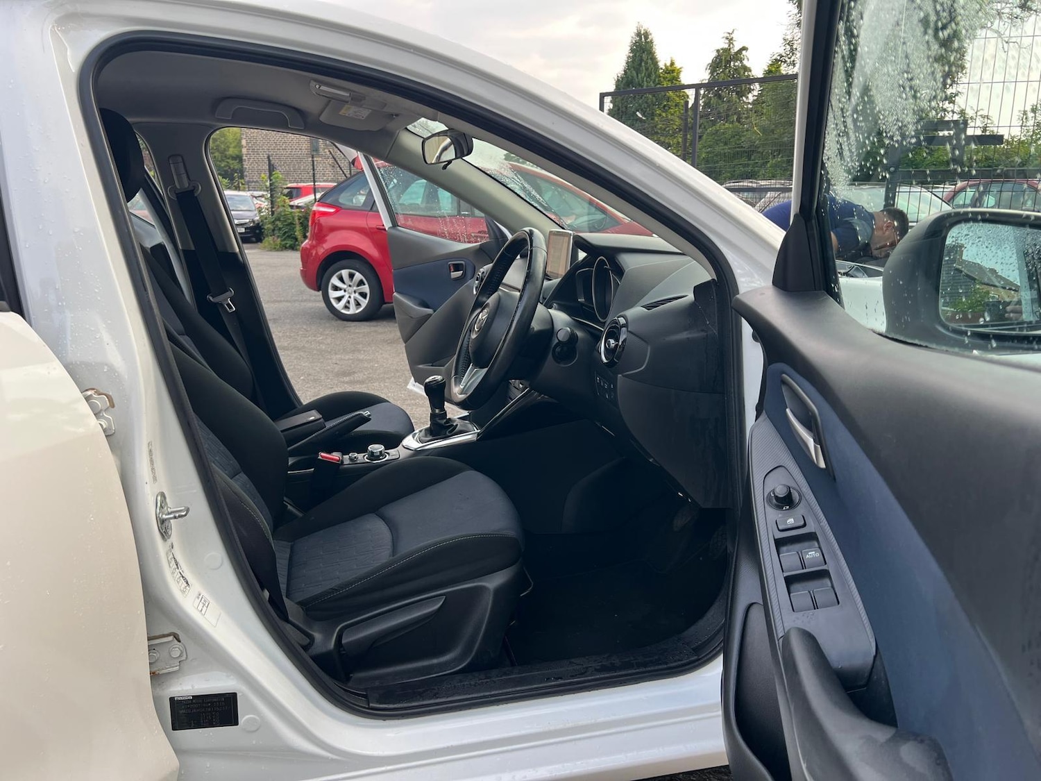 Used Mazda Mazda2 2016 for sale - 76306239: Photo 12